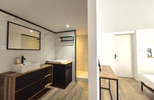 Reims Apartment | Camden - Extérieur et parking