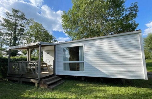 Pont-sur-Yonne House | Camping 2 étoiles - ccbgf00