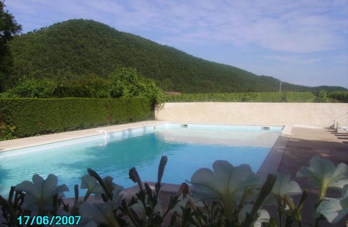 Puy-l'Eveque House | Camping 3 étoiles - Piscine - ccbgbeh