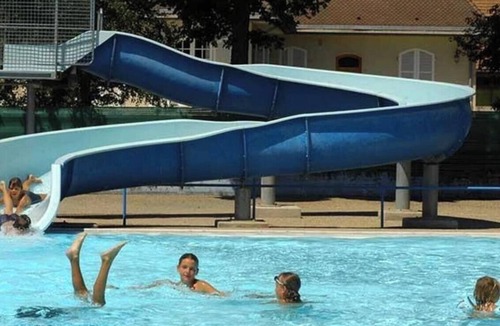 Mens House | Camping 3 étoiles - Piscine - ccbgaai