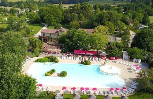 La Romieu House | Camping 4 étoiles - Parc aquatique - ccbfhei