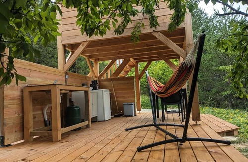 Belloc Cabin | Camping le Roc del Rey* - 2-room cabin on stilts for 2 people Without sanitary facilities