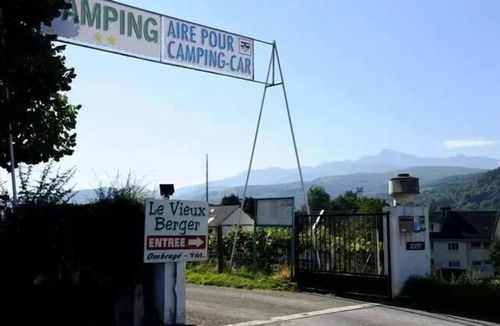 Lourdes House | Camping LE VIEUX BERGER * - Mobil home Trio 45 m2 3 bedrooms 7 people