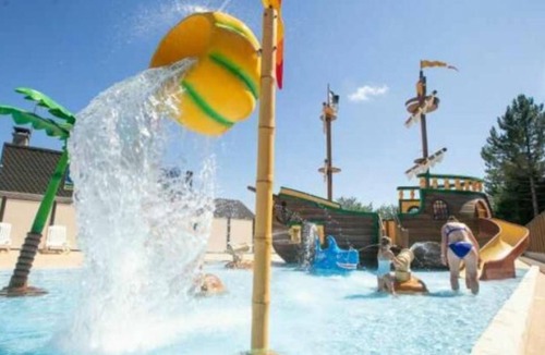 Pont-de-Salars RV Rental | Camping Les Terrasses du Lac - Aveyron