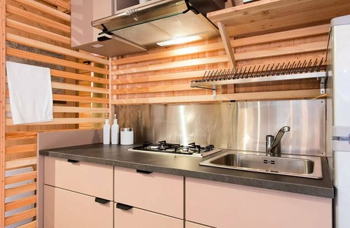 Laruns House | Camping maeva Escapades des Gaves * - Cabin on Stilts 3 Rooms 5 People + TV