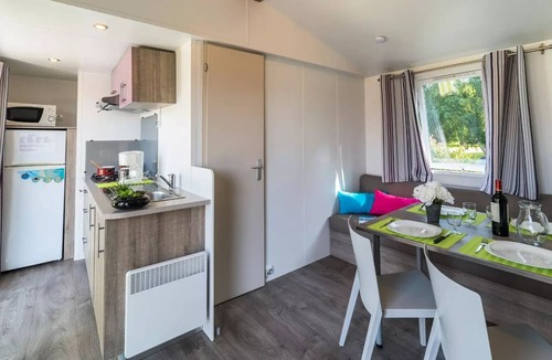 Plougasnou House | Camping maeva Respire Le Domaine de Mesqueau * - Mobile Home SIMPLY Riviera 4 Rooms 6 people + TV