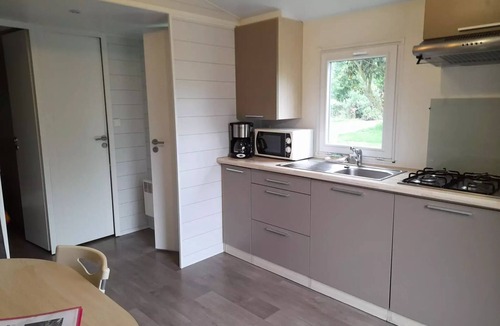 Ayzac-Ost House | Camping Soleil du Pibeste* - Mobile home PIC DU MIDI - 2 bedrooms = sheets + towels + cleaning for 3 people