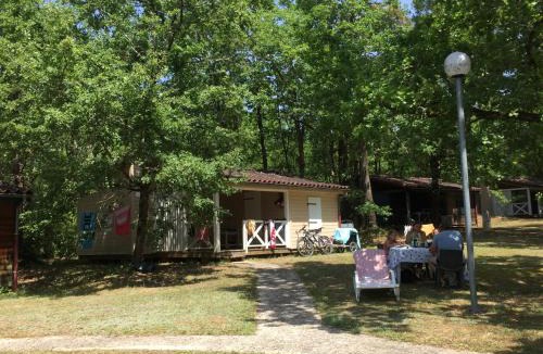 Prayssac Resort | Camping - Village Vacances Familial à Prayssac au coeur du vignoble Lotois