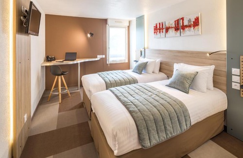 Serres-Castet Hotel | Carré Pau Airport Hôtel