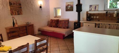 Monastero Bormida Apartment | Casa Greta - Ca di Patio