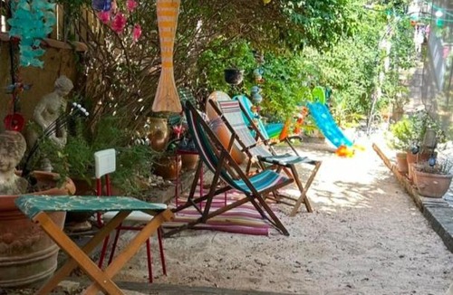 Maraussan Bed & Breakfast | CASA VERDE Le charme de l'ancien en ville !