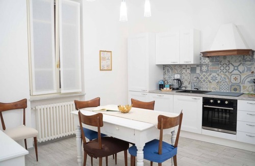 Serralunga d'Alba Apartment | Casa Viberti Mazzini, Authentic Tradition in the Heart of the Langhe