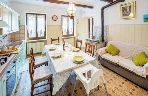Magliano Alfieri House | Cascina Ghistu - Five Bedroom House, Sleeps 10