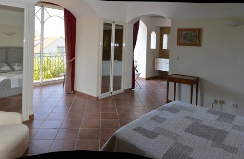 Cassis Villa | Cassis Villa for 12 people, with pool, 5 min away from the village and the beach