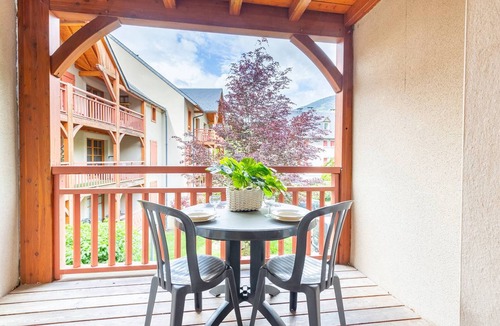Saint-Lary-Soulan Apartment | Central apartment with pool, sauna and WIFI