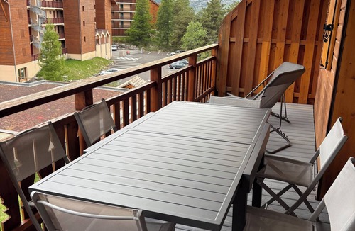 La Joue du Loup Apartment | Centrally located and cozy apartment in La Joue du Loup: sleeps 6, 2 bedrooms, 4 beds