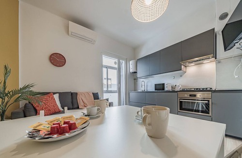 Albisola Superiore Apartment | [Ceramic City] 5 min to Sea Free Parking AC