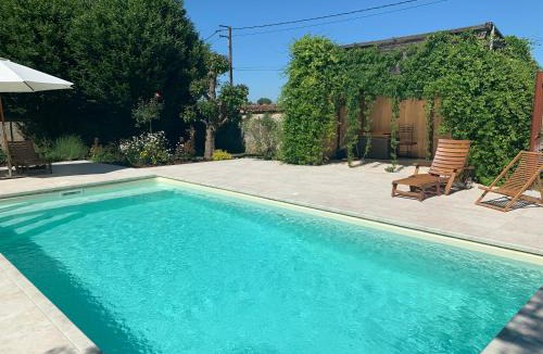 Montaulin Bed & Breakfast | Château de Montabert