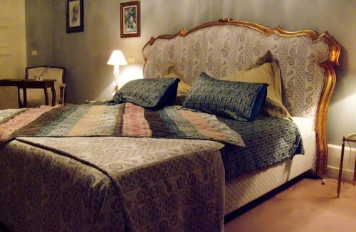 Vic-sur-Seille Bed & Breakfast | Château Mesny
