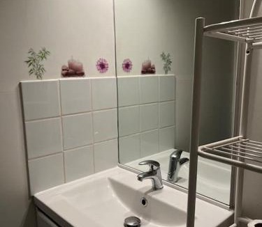 Chablis Apartment | Chablis : petit studio en plein centre ville