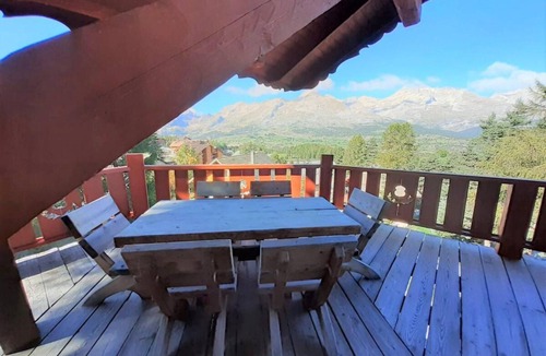 La Joue du Loup Ski Chalet | Chalet, 300m from resort center, view mountain, terrace, fireplace or stove, parking, tv, ski locker