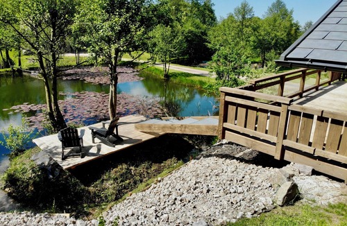 Raon-aux-Bois Ski Chalet | Chalet 5 Personnes - Jaccuzi - Sauna - Étang Privée La Cabane à Sucre