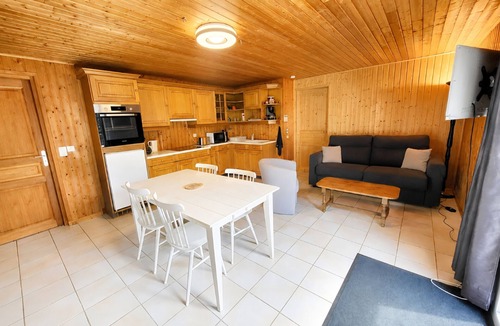 Le Petit-Bornand-les-Glieres Apartment | Chalet apartment