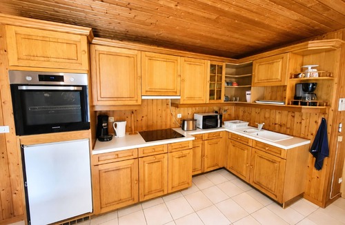 Le Petit-Bornand-les-Glieres Apartment | Chalet apartment