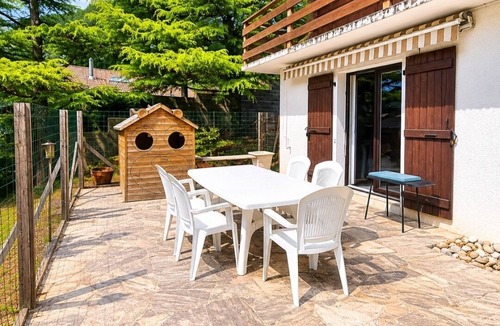 Le Petit-Bornand-les-Glieres Apartment | Chalet apartment