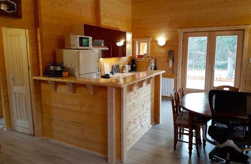 Saint-Sauveur-les-Bray Ski Chalet | Chalet au Domaine de la Goujonne