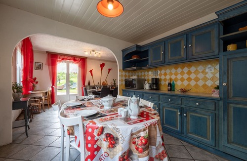 Cornimont Ski Chalet | Chalet 'Chez Corinne' with Mountain View, Private Pool, Near Ski Resorts