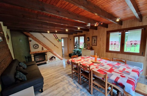 Anould Ski Chalet | Chalet de l'écureuil, petanque ground in the Vosges mountains near Gérardmer and Alsace