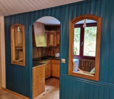 Saint-Sauveur Ski Chalet | Chalet De La Forêt - 6 personnes
