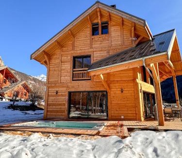 Les Vigneaux Ski Chalet | Chalet Ecrin des Vignes