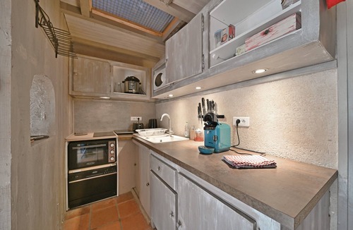 Bonac-Irazein House | Chalet En so de Gusti – Peaceful Escape in the Pyrenees, Perfect for Hiking & Relaxation