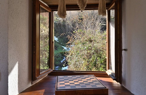 Bonac-Irazein House | Chalet En so de Gusti – Peaceful Escape in the Pyrenees, Perfect for Hiking & Relaxation