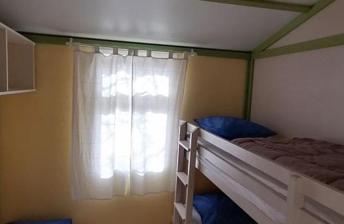 Saint-Martin-Lys Other | Chalet familial 5 pers avec terrasse à Axat - API-1-52-1152