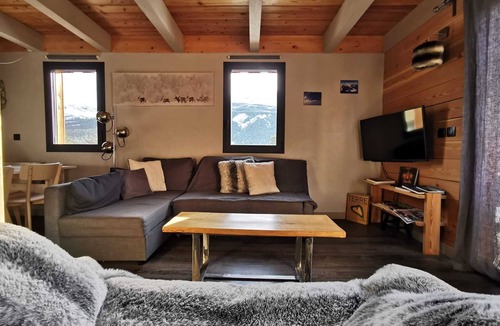 Faucon-de-Barcelonnette Ski Chalet | Chalet Individuel au Coeur de la Vallée de L'ubaye, Idéal Famille