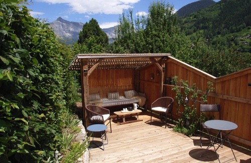 Saint-Gervais-les-Bains Apartment | Chalet with view, in a quiet area, close to all services in summer and winter.
