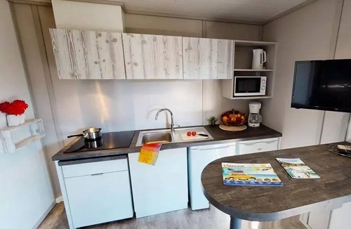 Sanary-sur-Mer Ski Chalet | Chalet Hotel Room - 26 m² - 1 bedroom, sleeps 2
