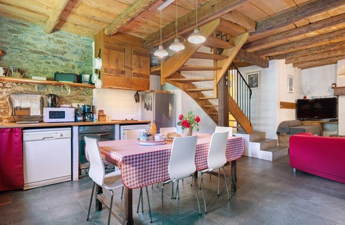 Sentein House | Chalet La Grange d'Arlette with Mountain View