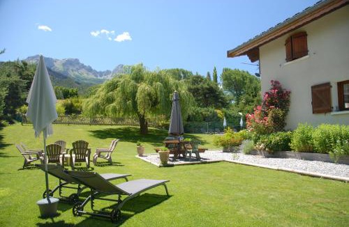 Barcelonnette House | CHALET LES ECUREUILS