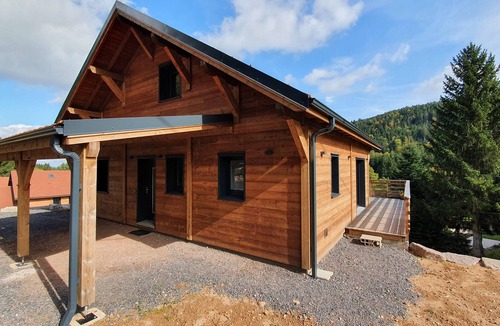 Gerbepal Ski Chalet | Chalet 'Les Primevères' with Mountain View, Private Terrace and Wi-Fi