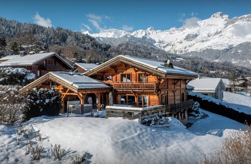 Domancy Ski Chalet | Chalet Les Vosnes - Mont Blanc holiday for 14, spa & views - OVO Network