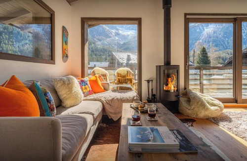 Les Tines Ski Chalet | Chalet Manchot -Enjoy the beauty of the Mont-Blanc mountains - OVO Network