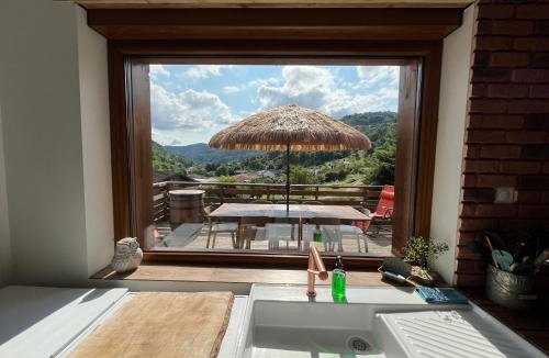 Travexin Ski Chalet | Chalet Privé avec Vue Panoramique sur les Montagnes & Proche LAC