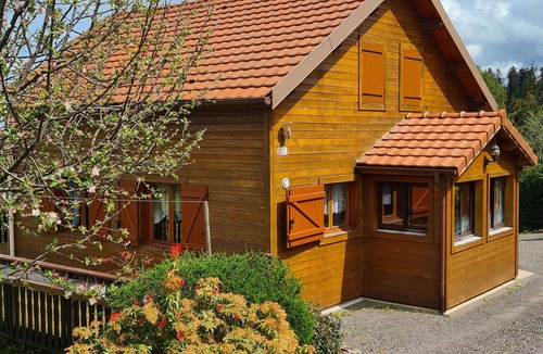Anould Ski Chalet | Chalet sleeps 6, unobstructed view, quiet location, 10 minutes from Gerardmer