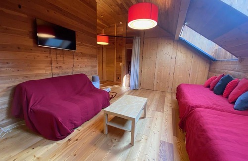 Le Super-Sauze Ski Chalet | chalet tout en bois au Sauze