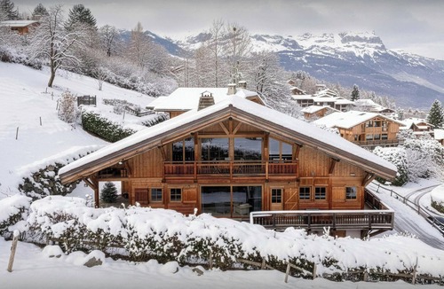 Combloux Ski Chalet | Chalet Uska - Enjoy the thrill of the Alps all year round - OVO Network