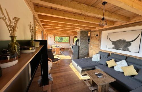 Combloux Apartment | Chalet vue Mont Blanc avec jacuzzi extérieur